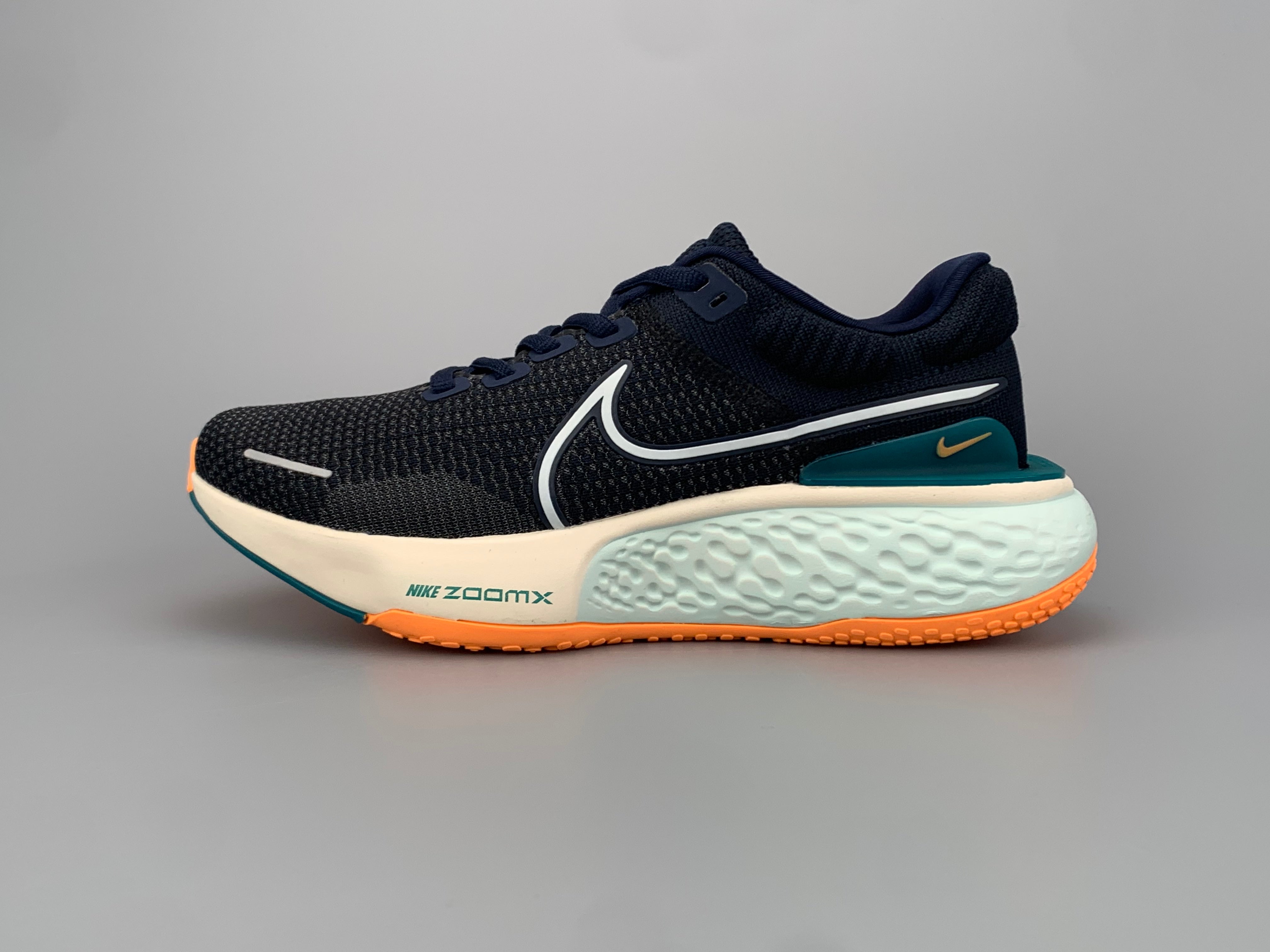 Nike Air Zoom X Invincible Run 2